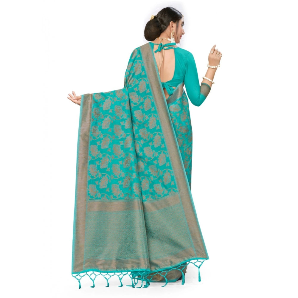 Incredible Women's Banarasi Saree With Blouse Piece