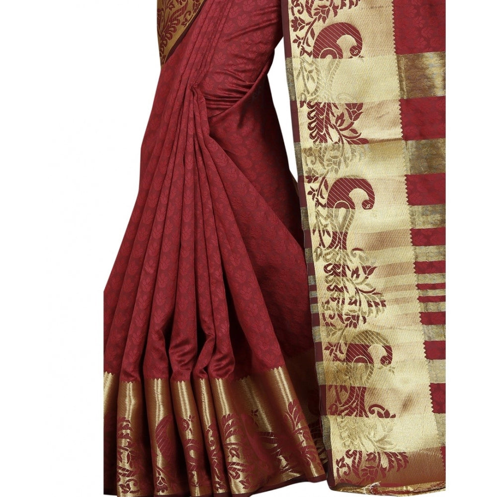 Glorious Jacquard Woven Saree With Blouse Piece