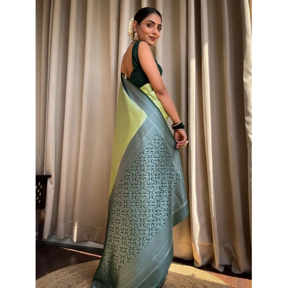 Ravishing Women's Silk Printed Saree With Blouse Piece