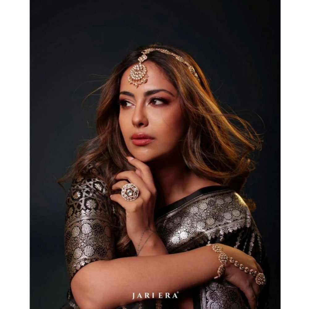 Gorgeous Women's Silk Printed Saree With Blouse Piece