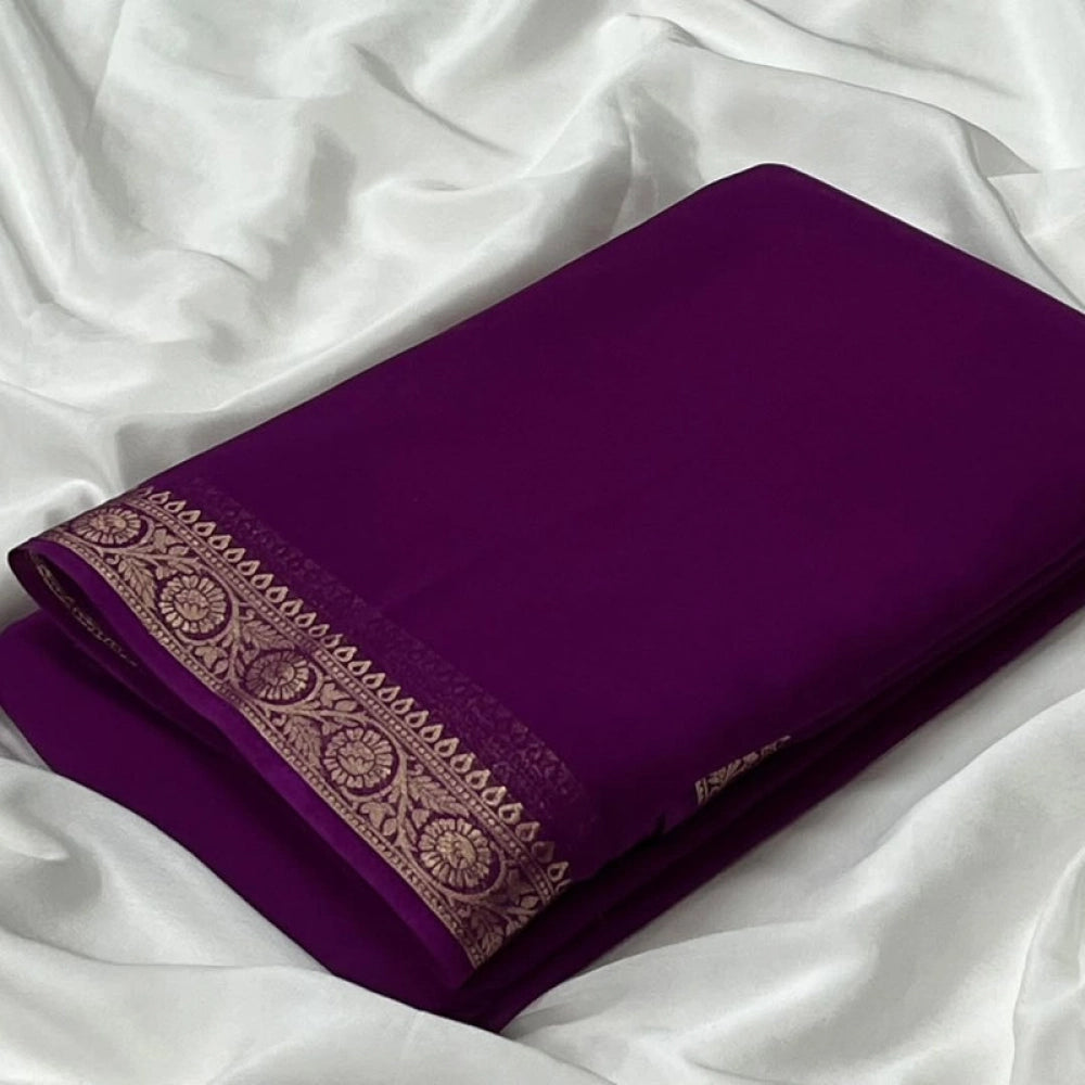 Voguish Women's Crepe Chit Pallu Solid Saree With Blouse Piece