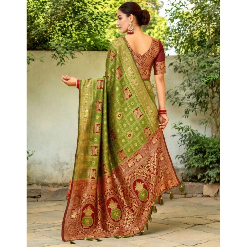 Elegant Women's Silk Blend Woven Zari Work Saree With Blouse Piece