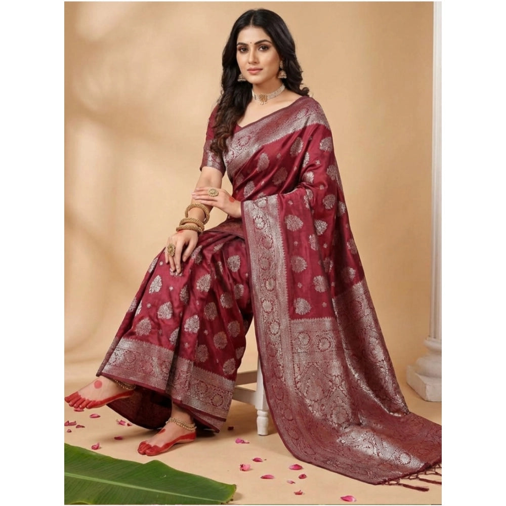 Attractive Women's Silk Blend Printed Saree With Blouse Piece