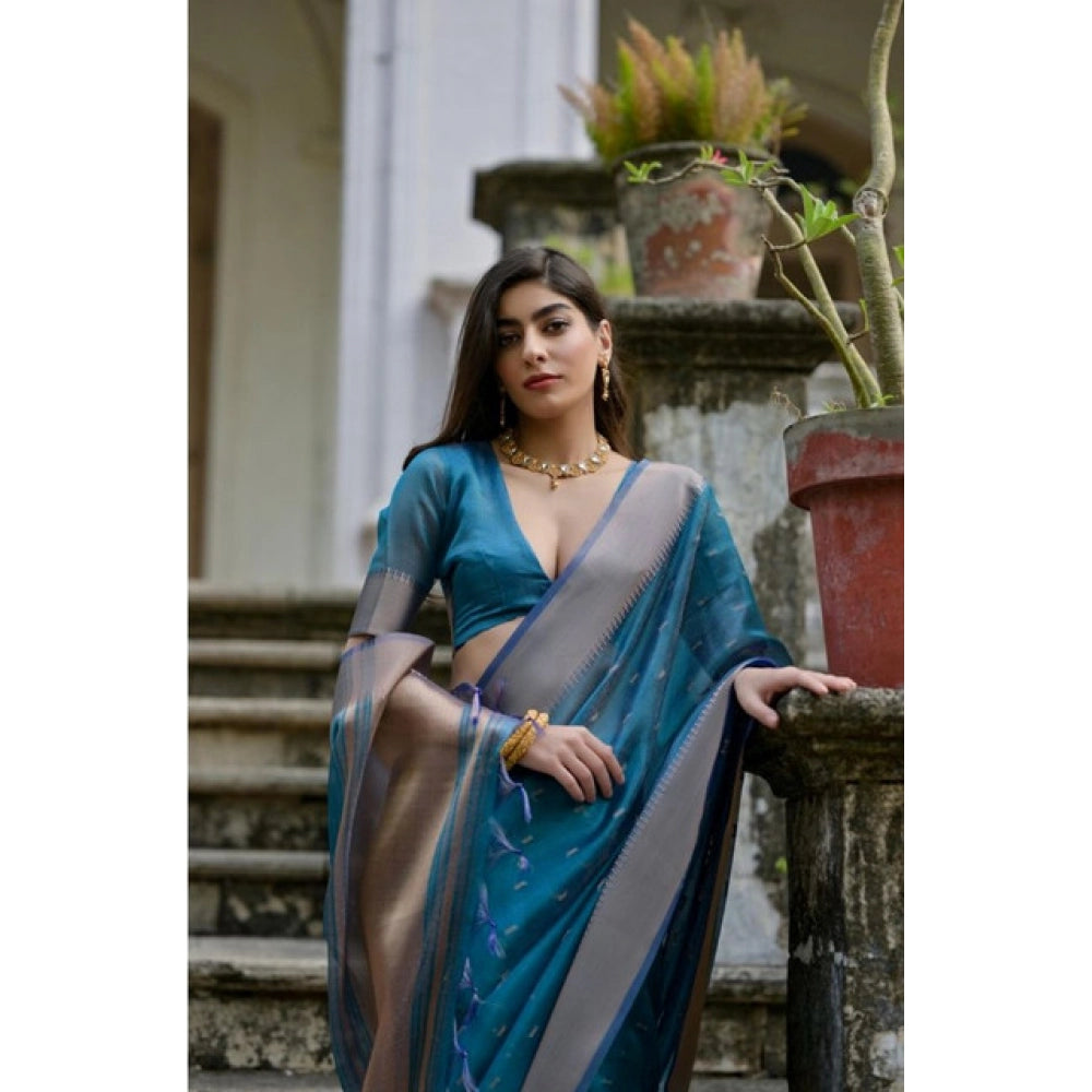 Casual Women's Silk Blend Butti Pattern Saree With Blouse Piece