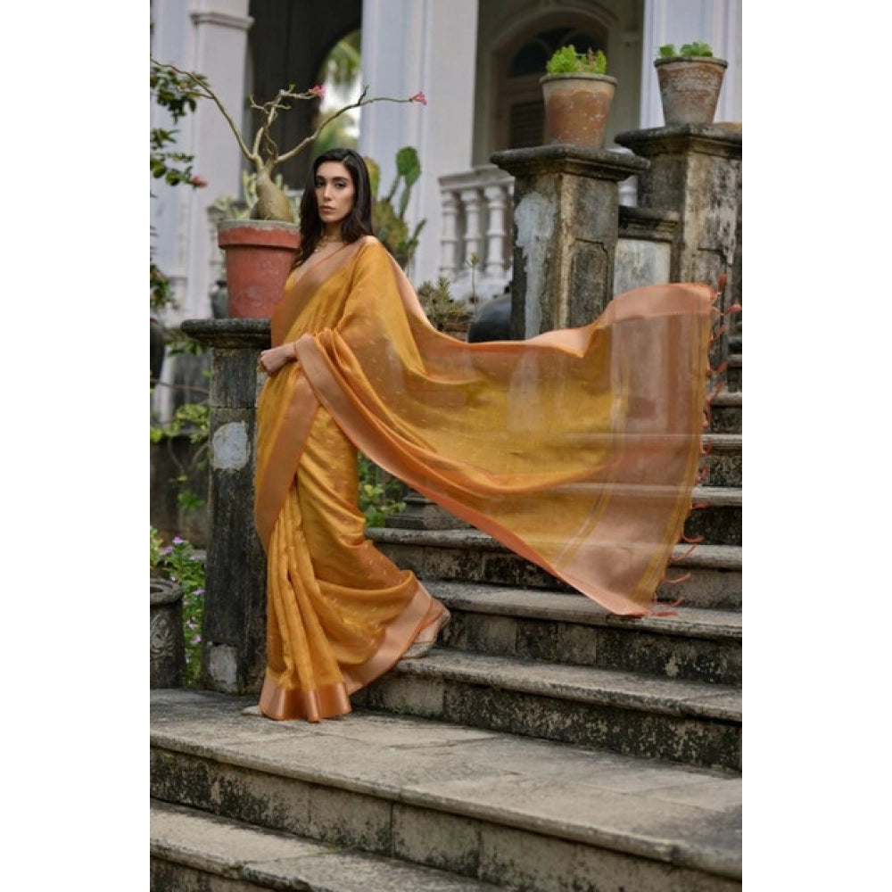 Casual Women's Silk Blend Butti Pattern Saree With Blouse Piece