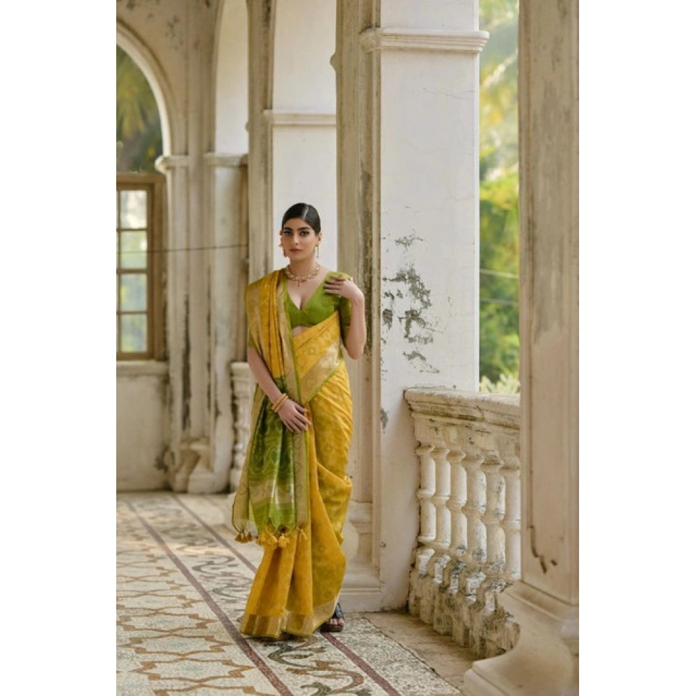 Fabulous Women's Silk Blend Ethnic Ikat Pattern Saree With Blouse Piece