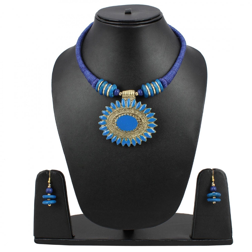 Blue Thread Oxidized Pendant Fashion Necklace