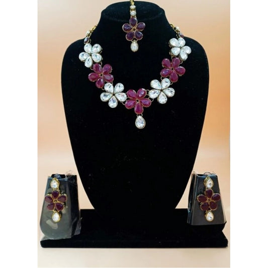Traditional Elegent Kundan And Stone Necklace Set