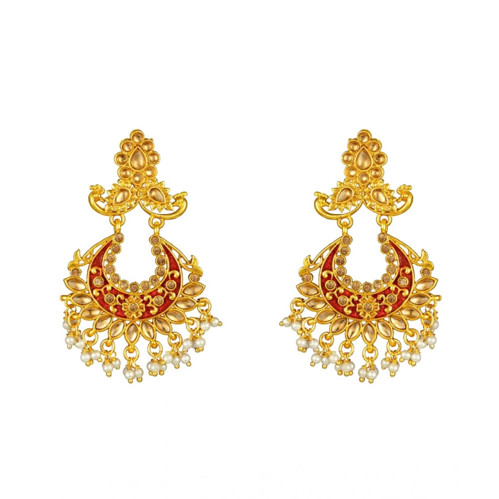 Dazzling Gold Plated Alloy Kundan Earrings and Mangtikka