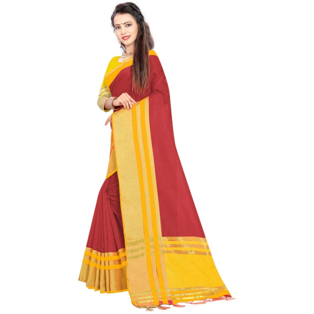 Superb Jacquard Striped Saree With Blouse Piece