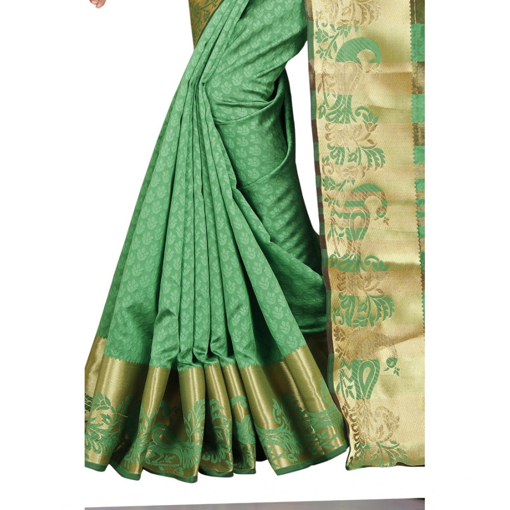 Glorious Jacquard Woven Saree With Blouse Piece