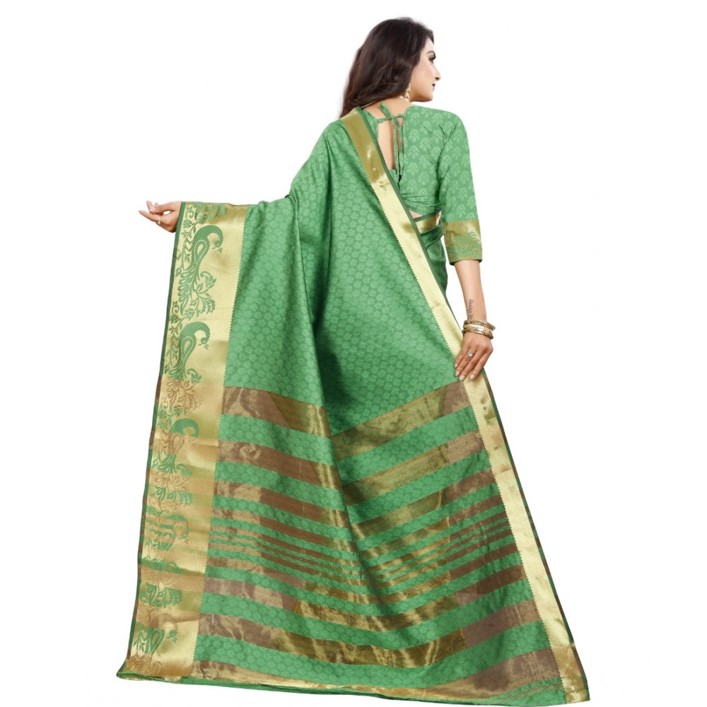 Glorious Jacquard Woven Saree With Blouse Piece