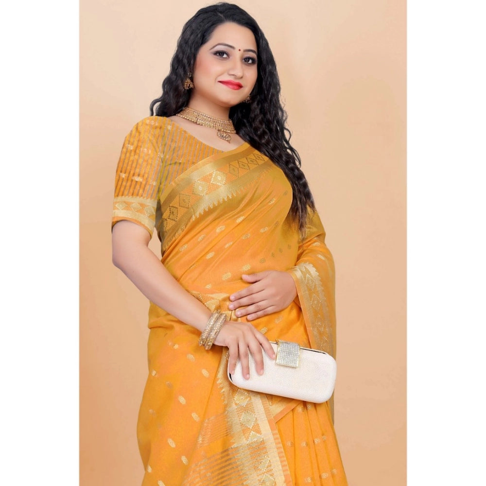 Sophisticated Silk Blend Woven Saree With Blouse Piece