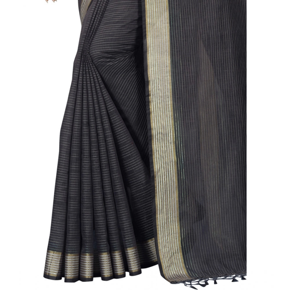 Gracious Cotton Blend Plain Saree With Blouse Piece