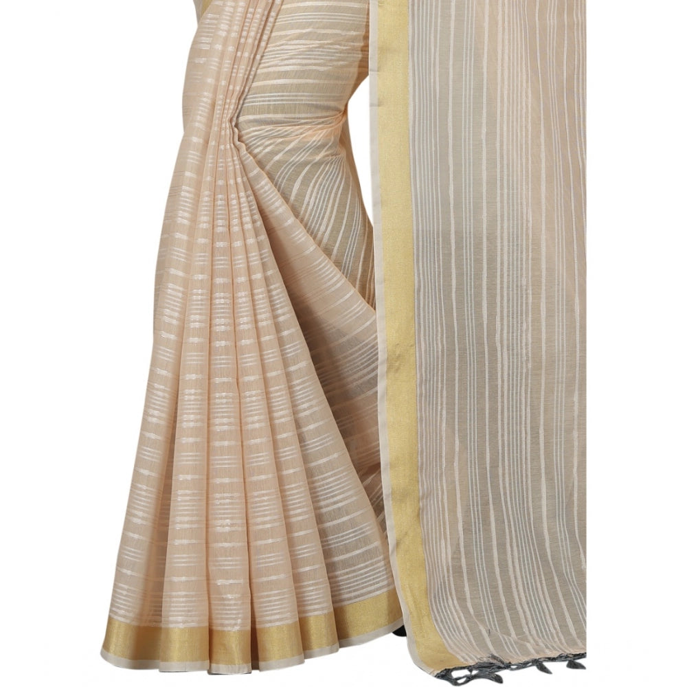 Gracious Cotton Blend Plain Saree With Blouse Piece