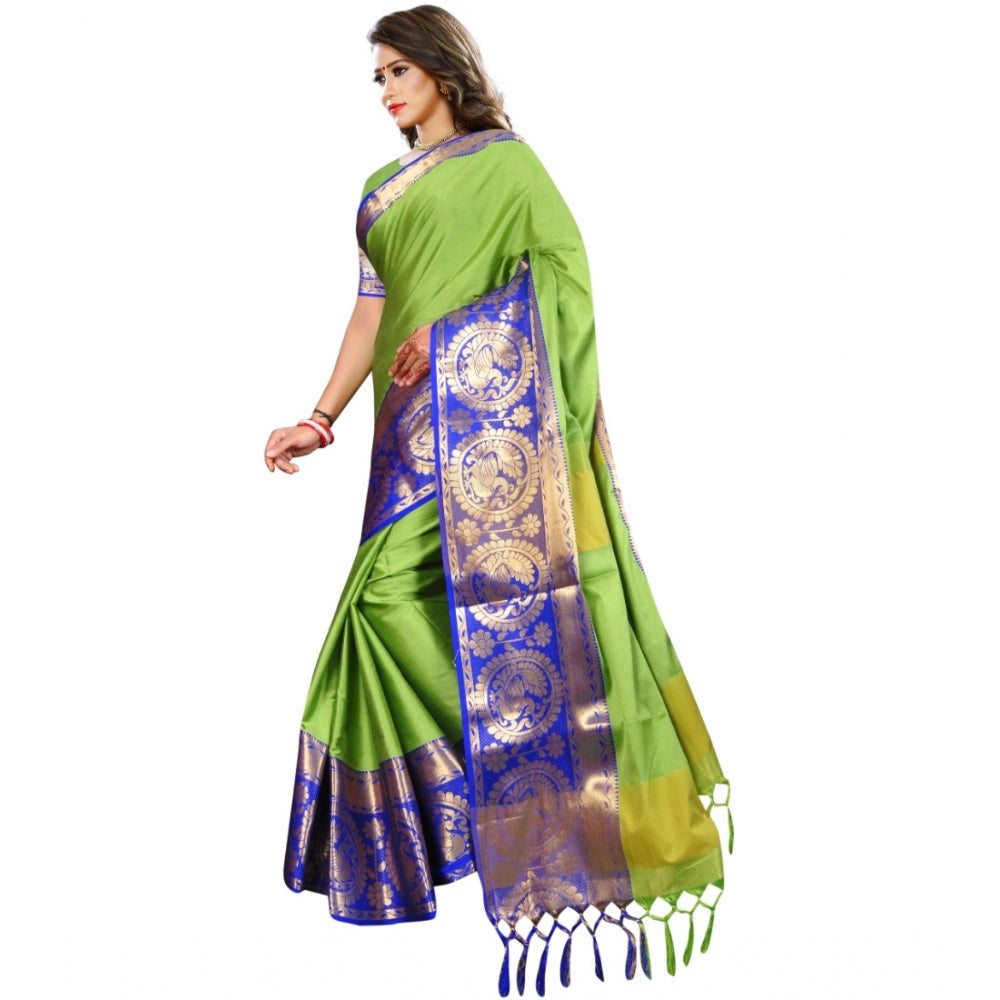 Glorious Jacquard Woven Saree With Blouse Piece