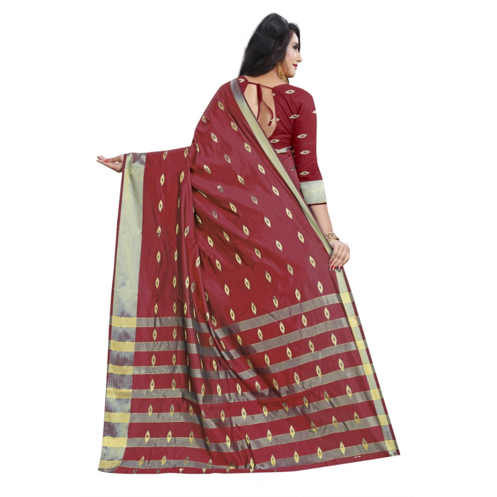 Sophisticated Silk Blend Woven Saree With Blouse Piece