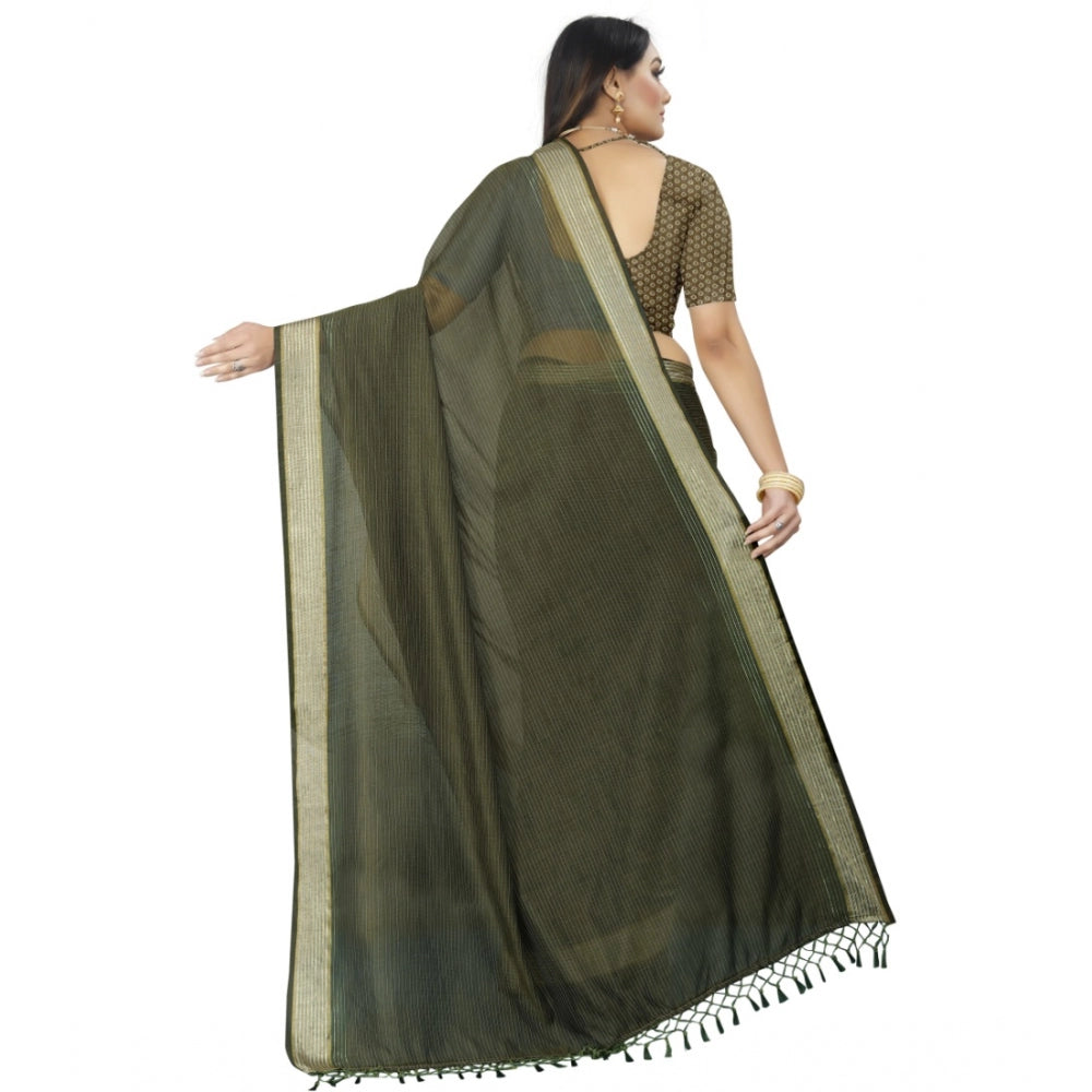 Gracious Cotton Blend Plain Saree With Blouse Piece