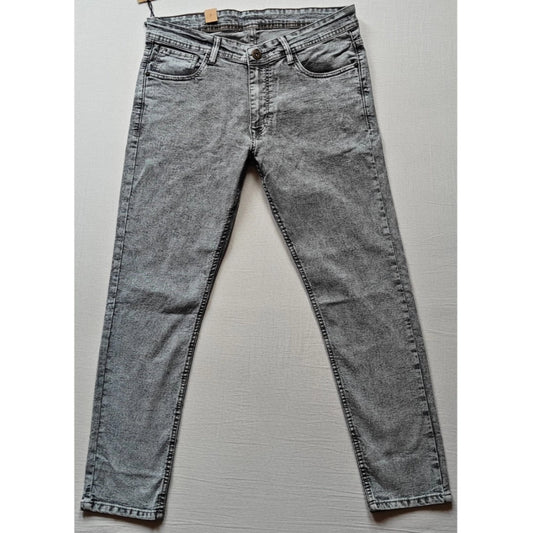 Men's Cotton Blended Solid Tapered Jeans