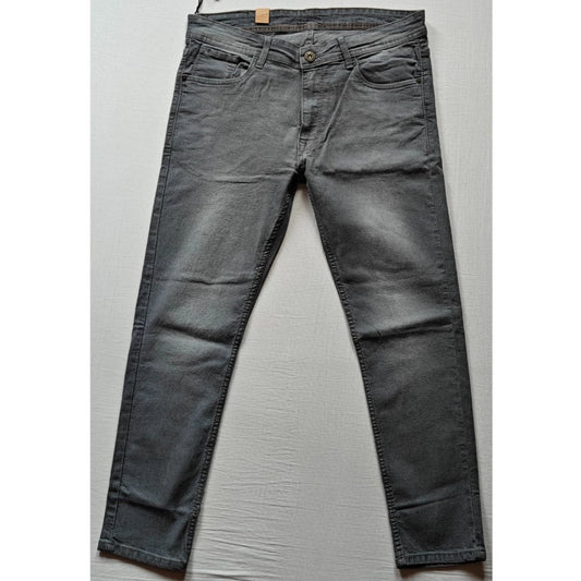 Men's Cotton Blended Solid Tapered Jeans