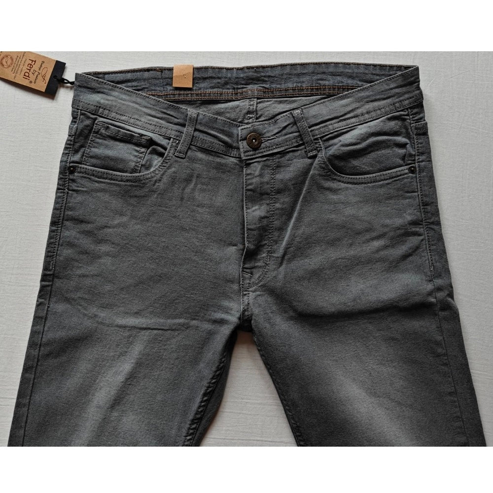 Men's Cotton Blended Solid Tapered Jeans