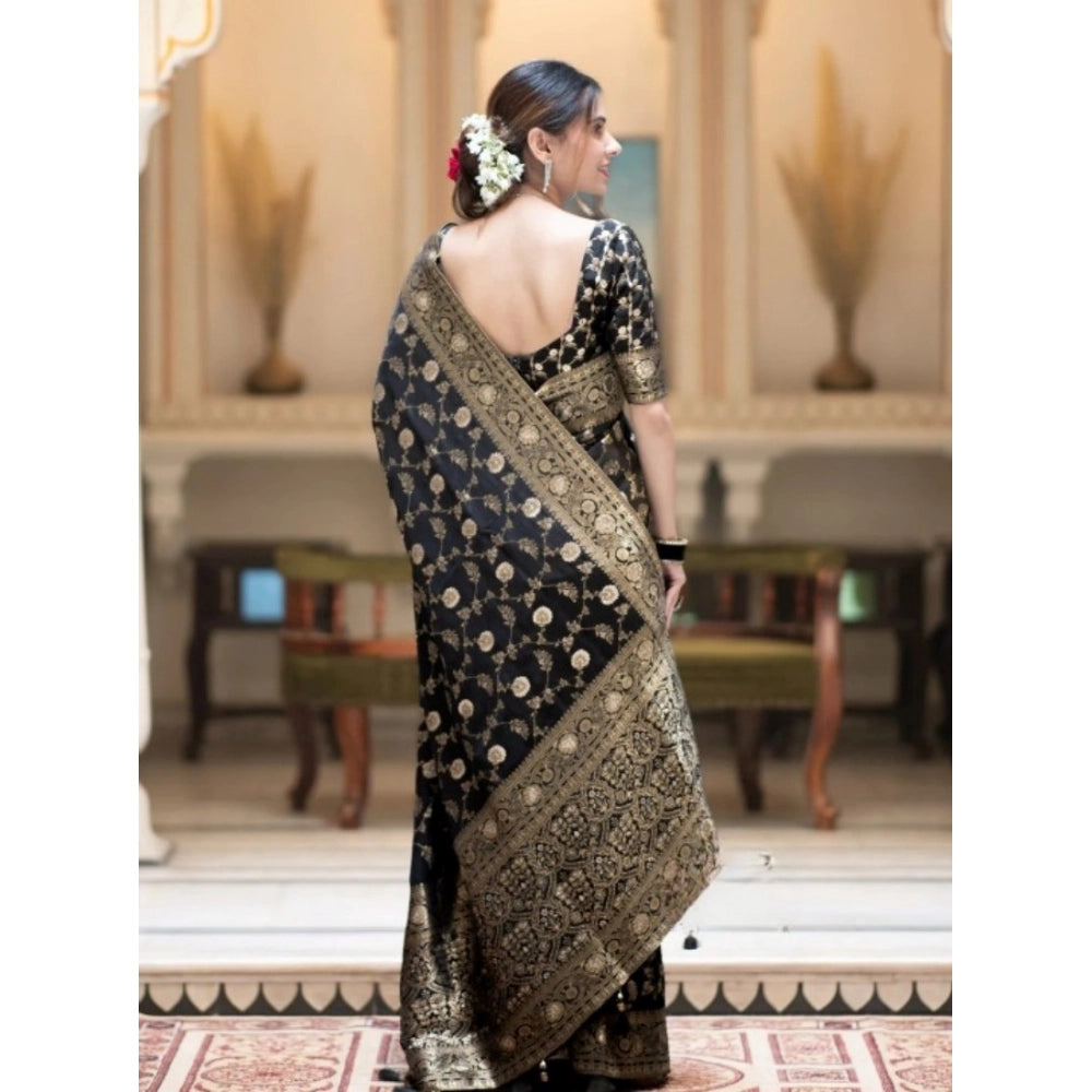 Versatile Women's Silk Printed Saree With Blouse Piece