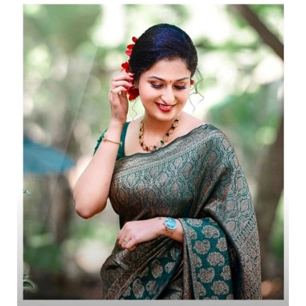 Versatile Women's Silk Printed Saree With Blouse Piece