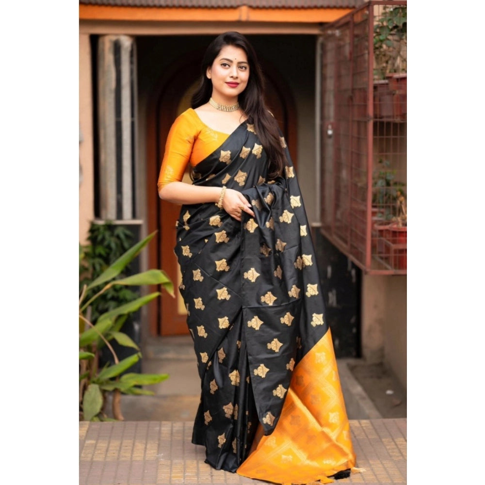 Fashionable Women's Silk Printed Saree With Blouse Piece