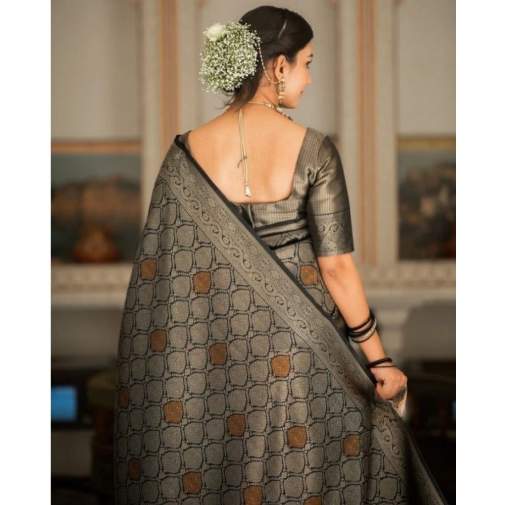 Elegant Women's Silk Printed Saree With Blouse Piece