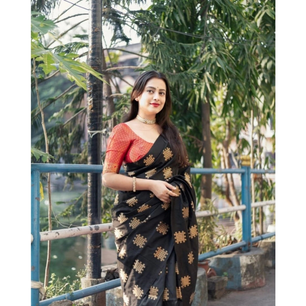 Fashionable Women's Silk Printed Saree With Blouse Piece
