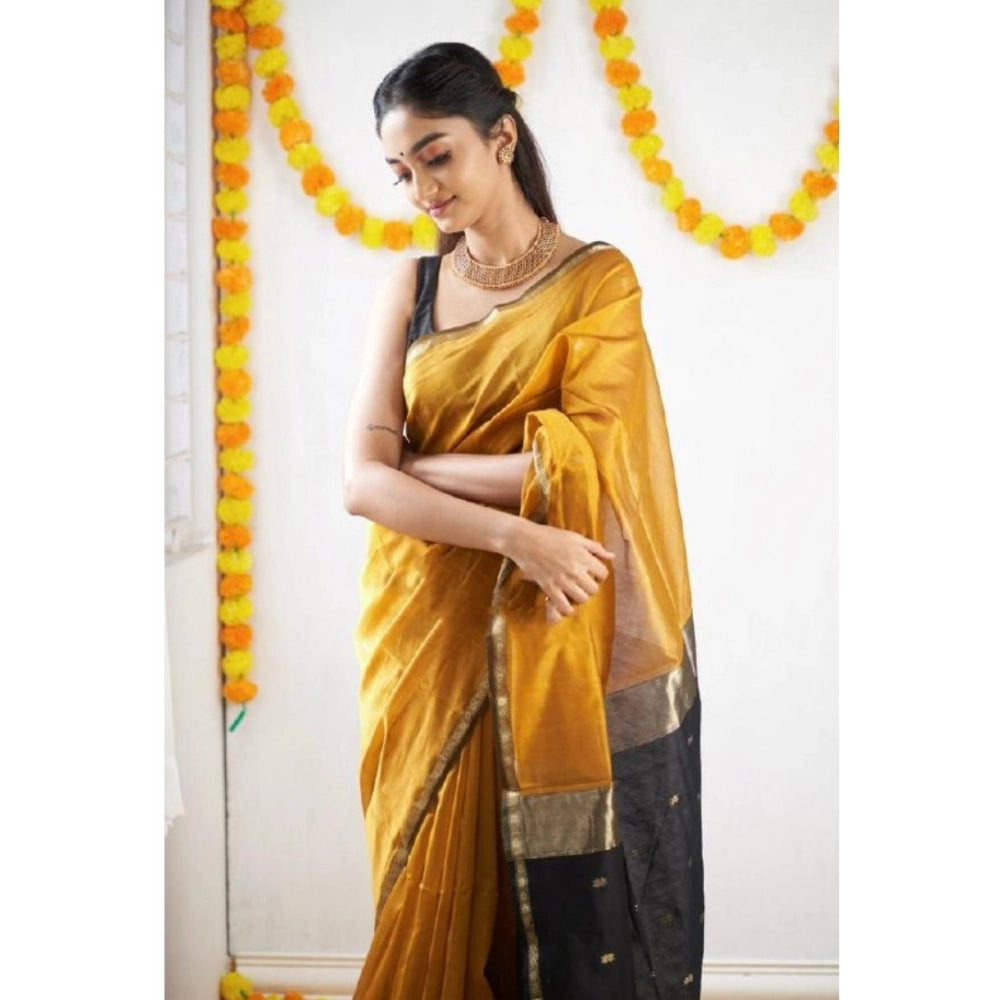 Sensational Women's Cotton Printed Saree With Blouse Piece