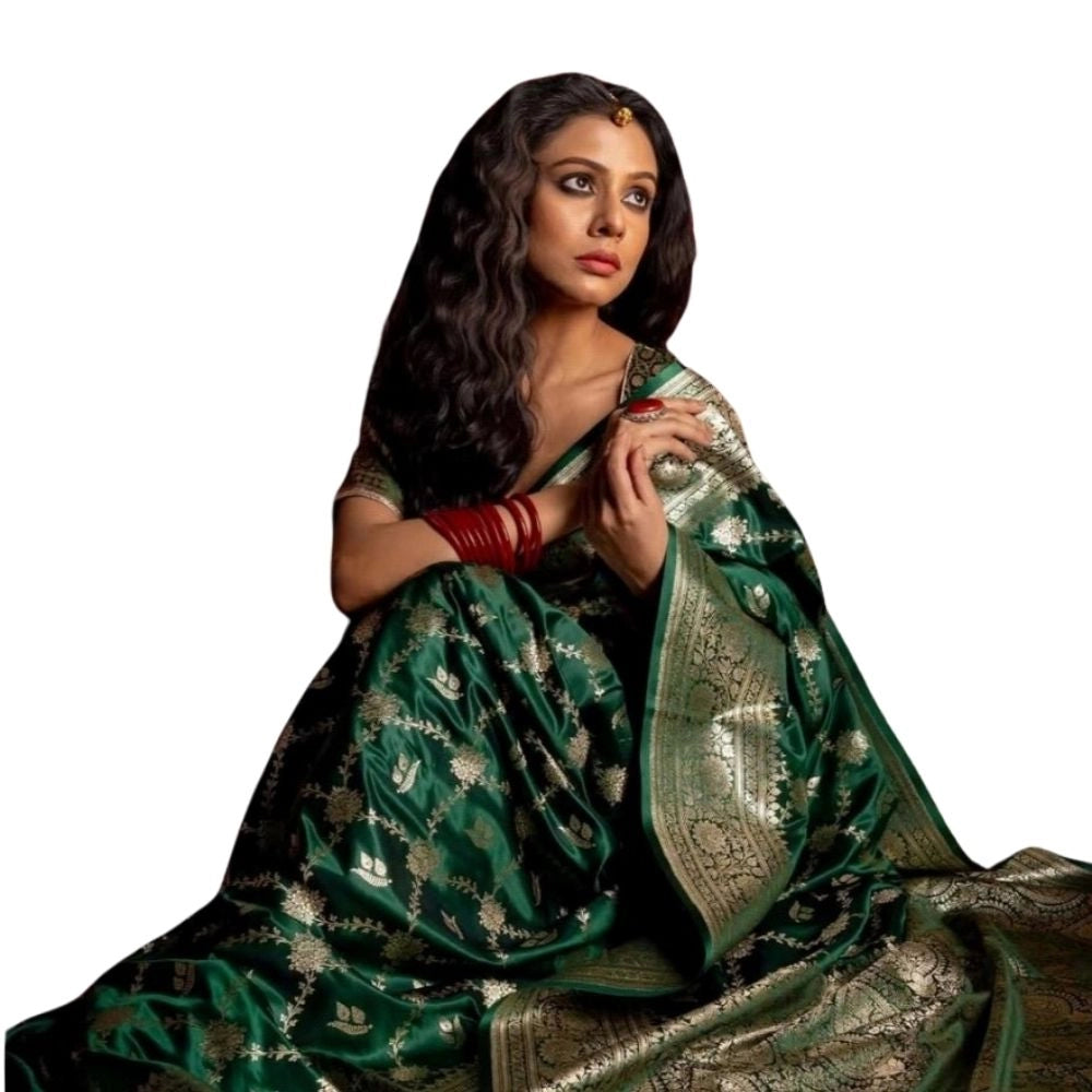 Elegant Women's Silk Printed Saree With Blouse Piece