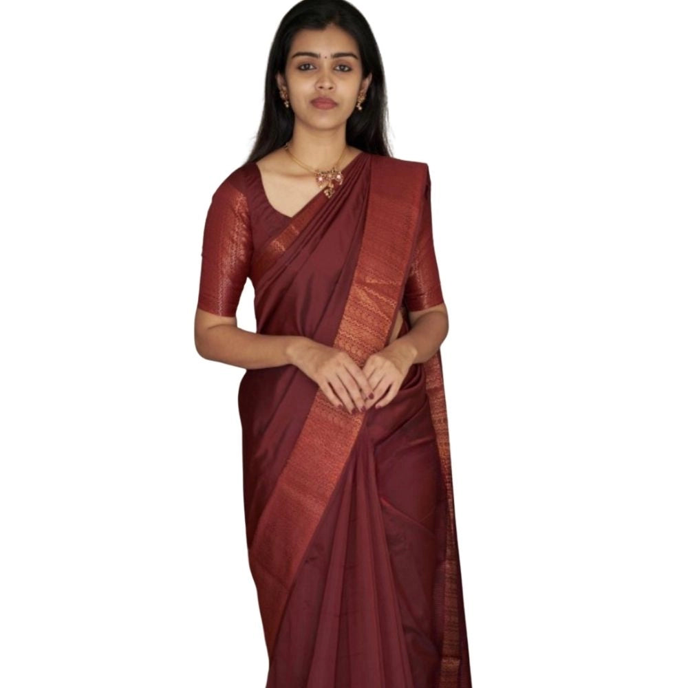 Voguish Women's Silk Printed Saree With Blouse Piece