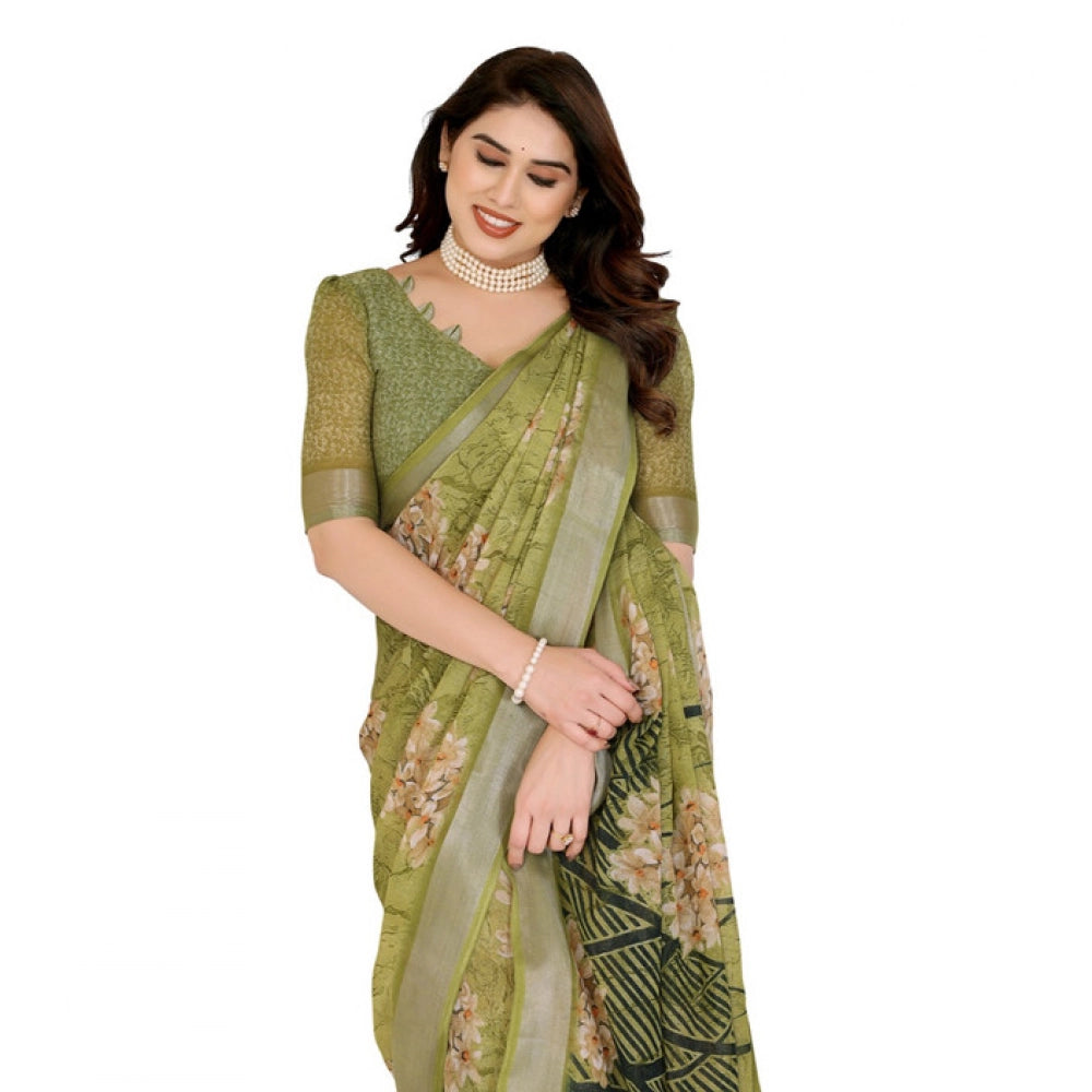 Delicate Women's Georgette Printed Saree With Blouse Piece