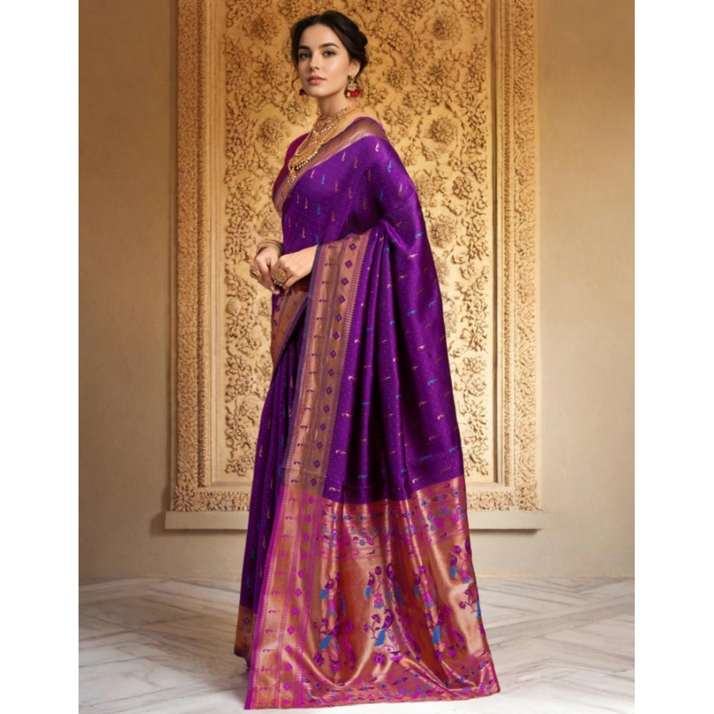 Stylish Women's Silk Blend Zari Woven Saree With Blouse Piece