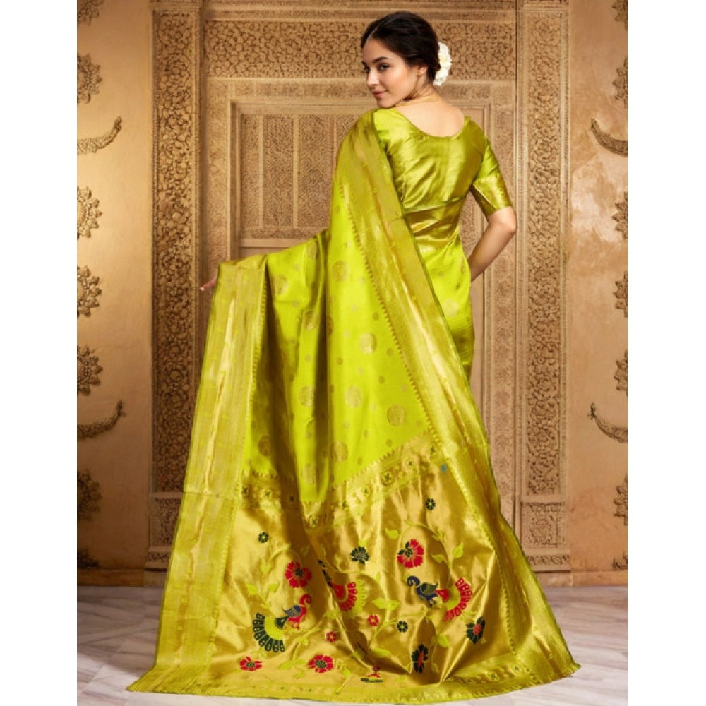 Attractive Women's Silk Blend Paithani Saree With Blouse Piece
