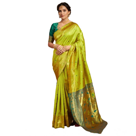 Beautiful Women's Silk Blend Zari Weaving Saree With Blouse Piece