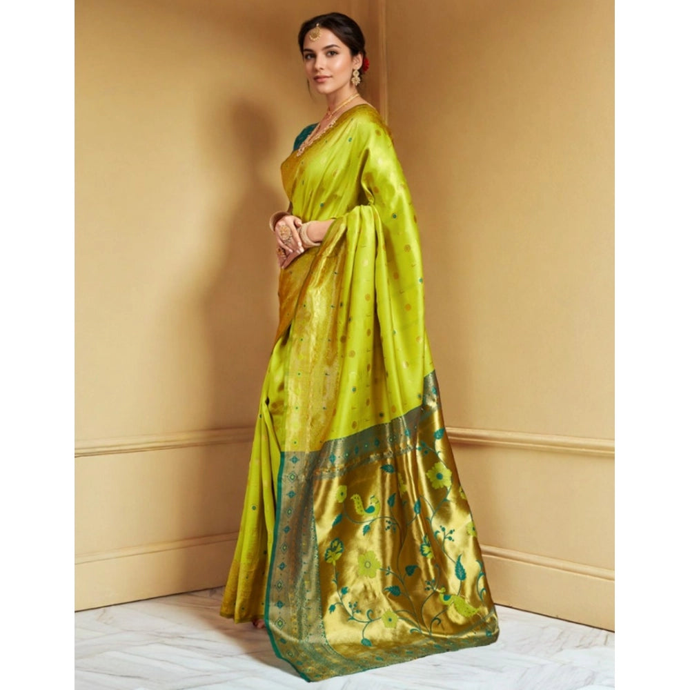 Beautiful Women's Silk Blend Zari Weaving Saree With Blouse Piece