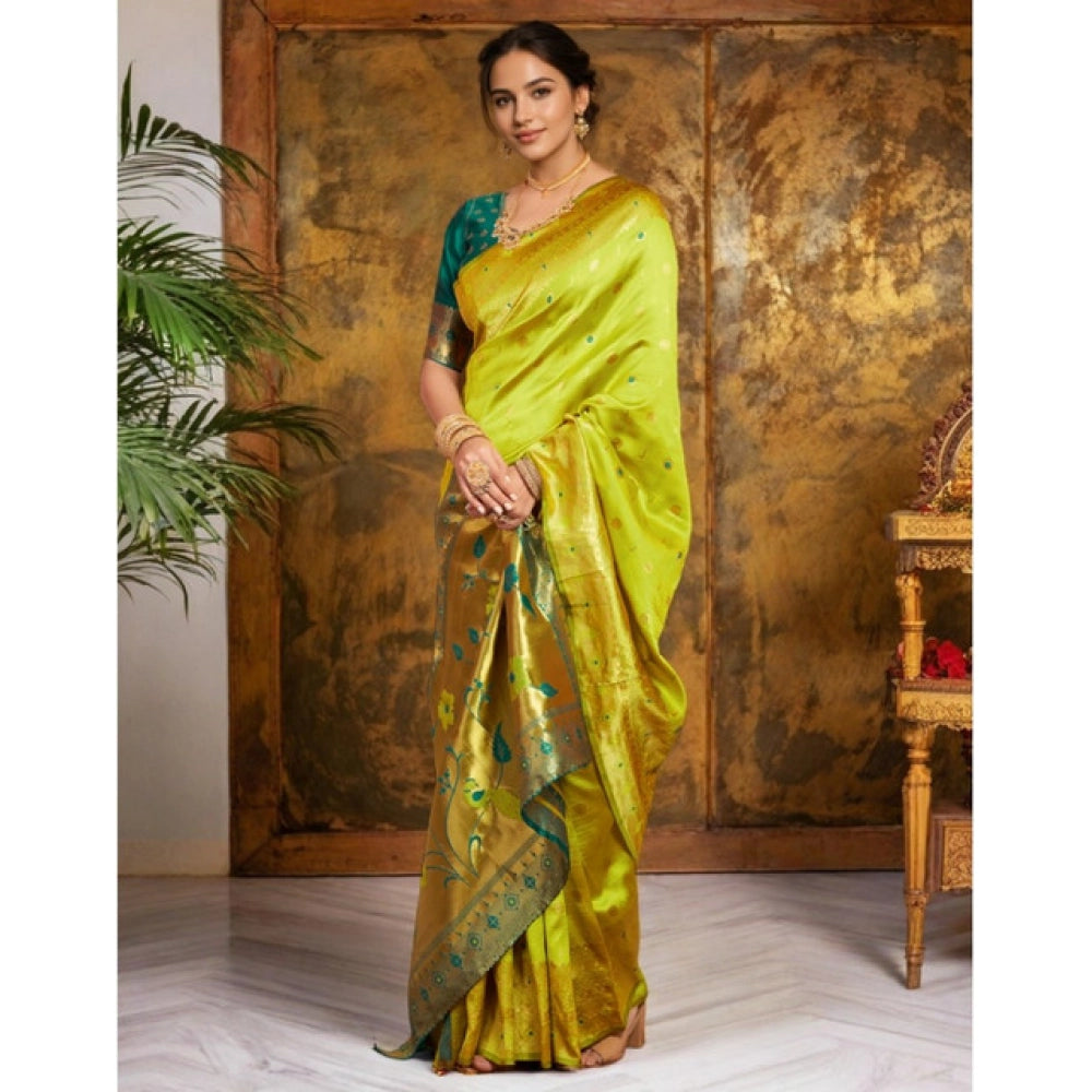 Beautiful Women's Silk Blend Zari Weaving Saree With Blouse Piece