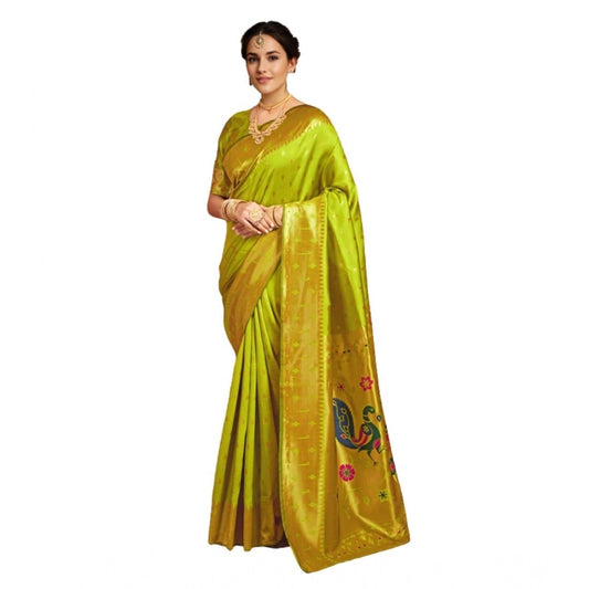 Beautiful Women's Silk Blend Zari Weaving Saree With Blouse Piece