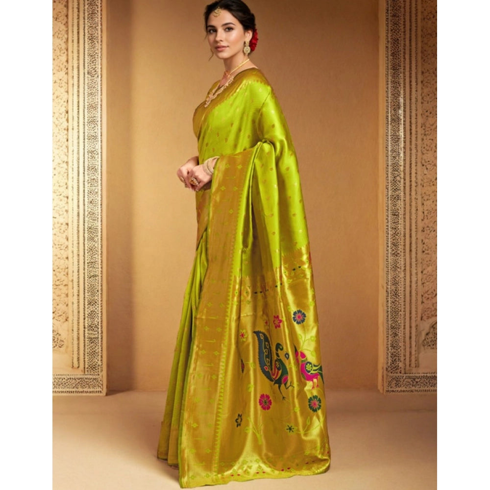 Beautiful Women's Silk Blend Zari Weaving Saree With Blouse Piece