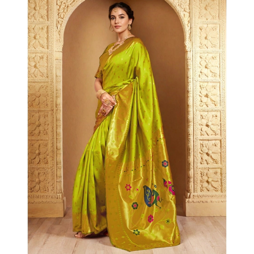 Beautiful Women's Silk Blend Zari Weaving Saree With Blouse Piece
