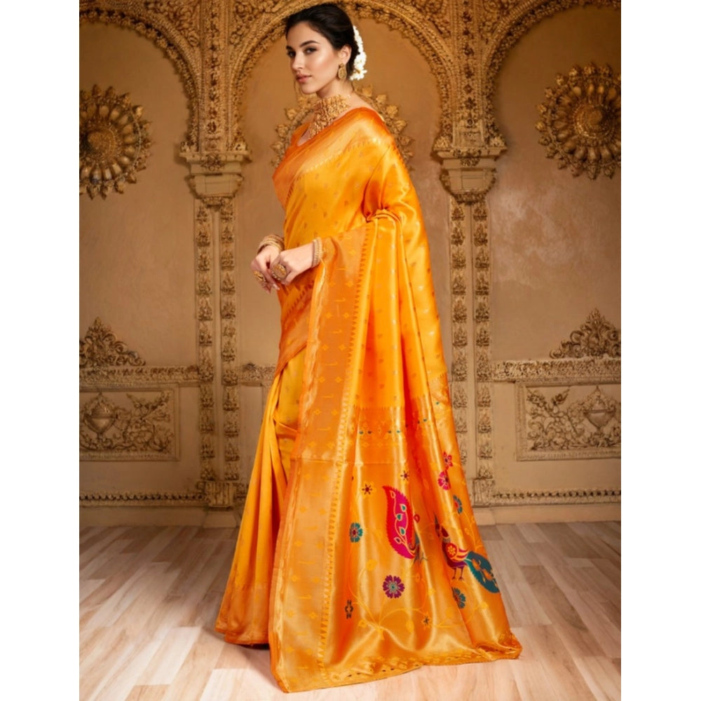 Beautiful Women's Silk Blend Zari Weaving Saree With Blouse Piece