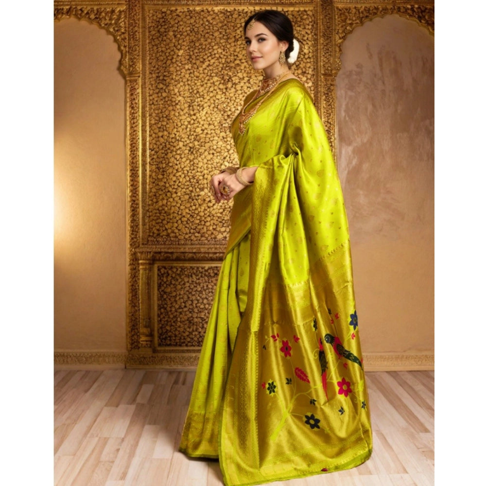 Beautiful Women's Silk Blend Zari Weaving Saree With Blouse Piece