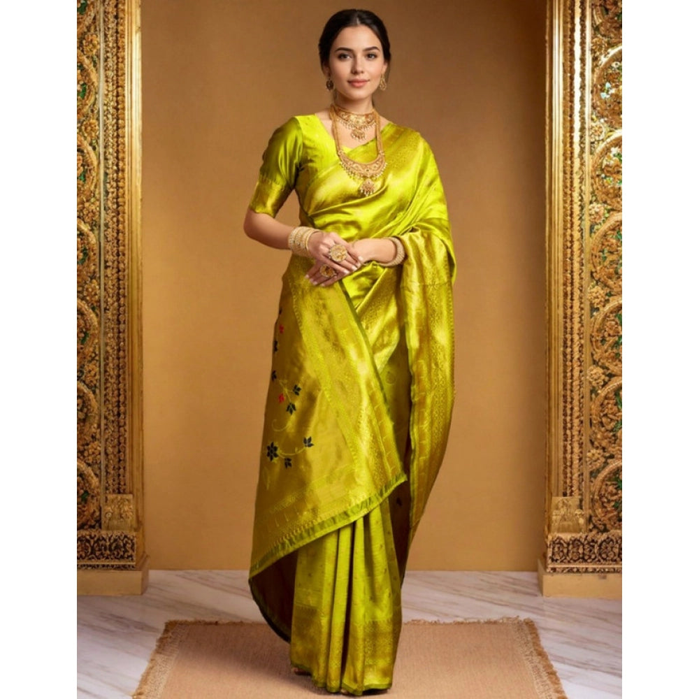 Beautiful Women's Silk Blend Zari Weaving Saree With Blouse Piece