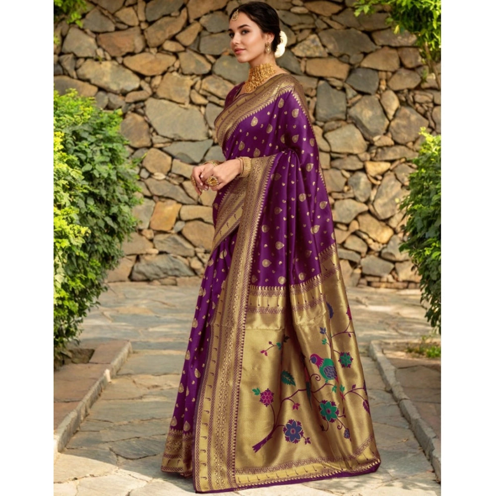 Pretty Women's Silk Blend Zari Weaving Saree With Blouse Piece