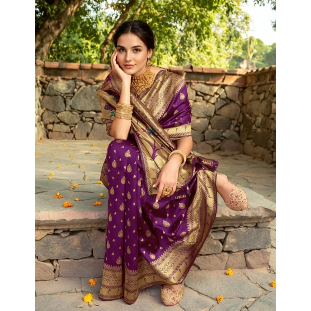 Pretty Women's Silk Blend Zari Weaving Saree With Blouse Piece