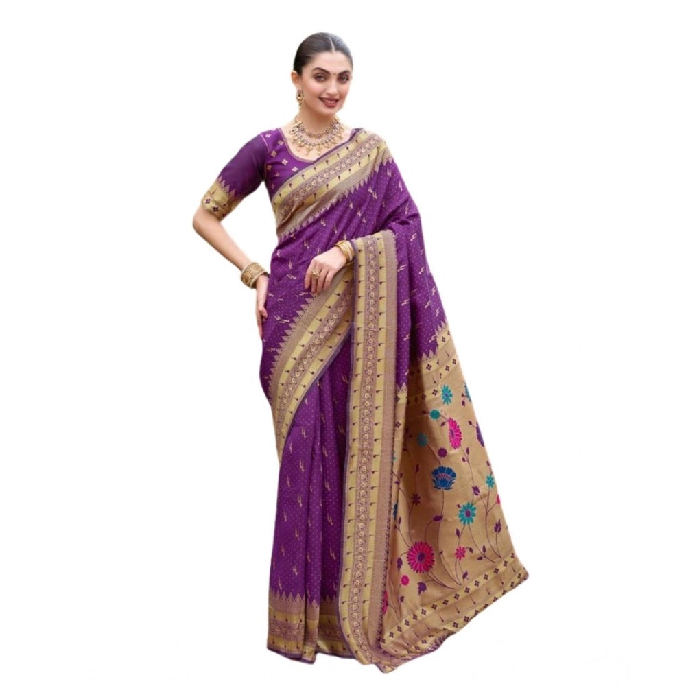 Stylish Women's Silk Blend Zari Woven Saree With Blouse Piece