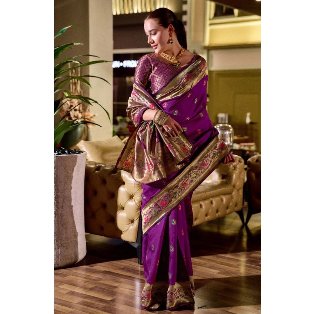 Stylish Women's Silk Blend Zari Woven Saree With Blouse Piece