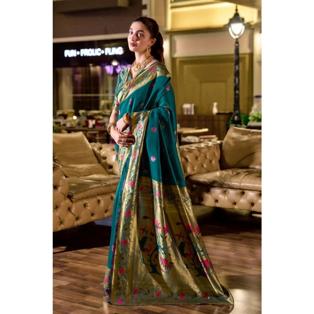 Stylish Women's Silk Blend Zari Woven Saree With Blouse Piece